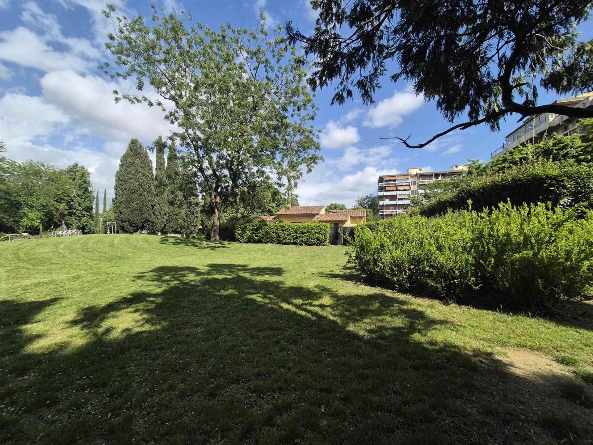 Legnaia, ampio 4 vani con giardino e garage 4
