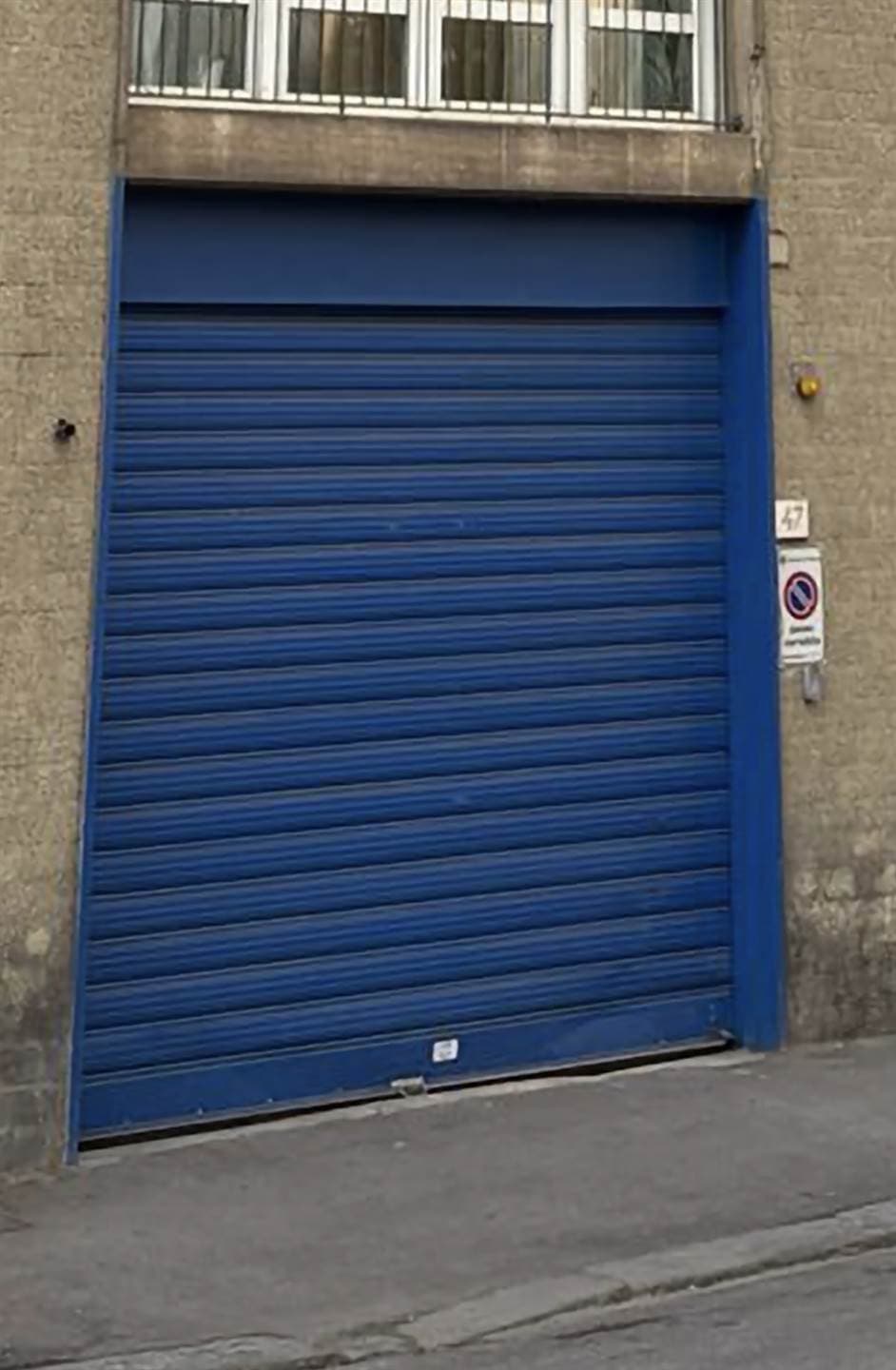 Gavinana, box auto doppio