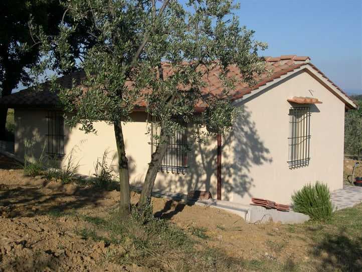 Malmantile oliveto con annesso agricolo
