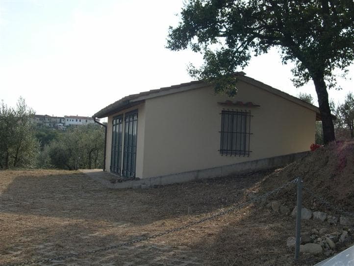 Malmantile oliveto con annesso agricolo 2